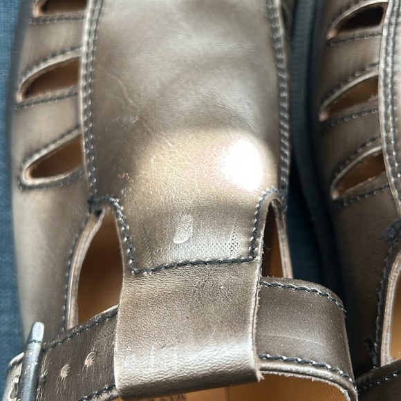 Like New Vintage Bronze Doc Marten Mary Janes Size 8 UK Women’s 10 - Picture 2 of 8